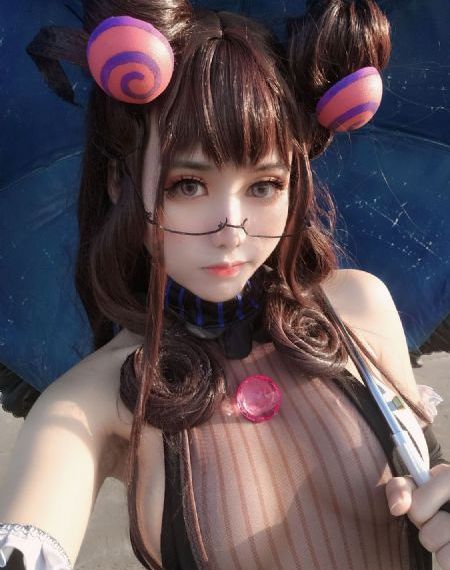 潘佳人的黑魔三部曲_720日韩电影在线