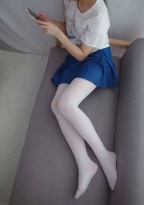 偷拍教室情侣做爰_DVD高清视频播放