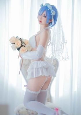 美女裸体y66视频中午_1080高清在线观看